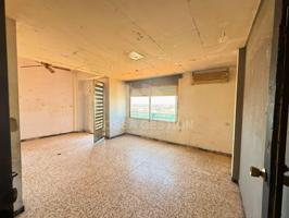 Vivienda en el Centro de Villarreal con muchas posibilidades - REFORMAR o INVERSIÓN photo 0
