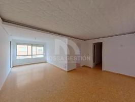 Piso en Venta en Rentabilidad en Torrefiel, Valencia – Contrato de Alquiler Vigente hasta Abril 2026 photo 0