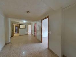 Piso en VENTA el centro de Sueca con 3 habitaciones y gran potencial photo 0