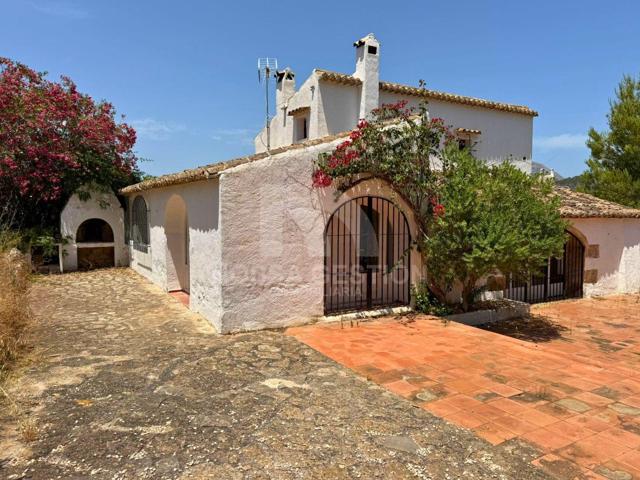 Amplio chalet adosado con 6 habitaciones cerca de las mejores calas de Jávea photo 0