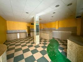 Local Comercial en Venta en Gandía - 85 m² en Zona Estratégica y Transitada photo 0