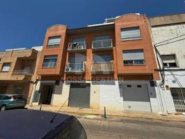 Local Comercial en Venta en Vilallonga-Villalonga - Amplio, Versátil y con Excelente Ubicación photo 0