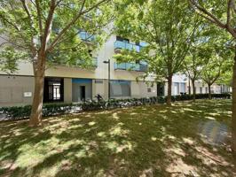 ALQUILER LOCAL COMERCIAL con salida de humos en zona residencial consolidada Ciutat Fallera photo 0