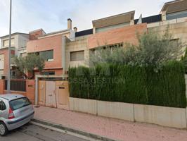 SE VENDE Chalet Adosado en Rentabilidad con Contrato Vigente hasta 2028 - Ideal Inversores photo 0