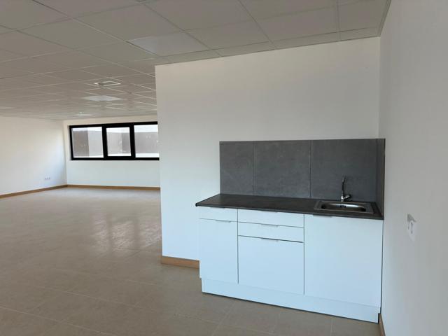 Amplia Oficina para Alquiler en Centro de Negocios SUR – Beniparrell (Valencia) photo 0