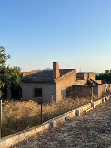 CASA CON TERRENO ENTRE CREVILLENTE Y ALBATERA photo 0