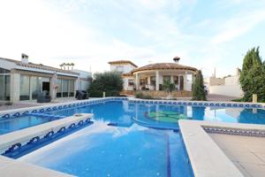 🏡 Chalet Exclusivo en Catral – Zona Torre de los Pavos 🏡 photo 0