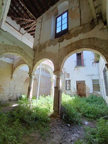 CASA SEÑORIAL EN VENTA EN PLENO CENTRO photo 0