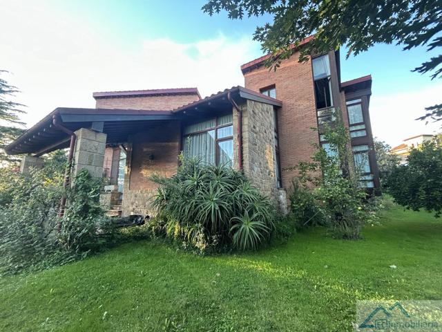 Casa De Campo En venta en Puente Arce, Piélagos photo 0