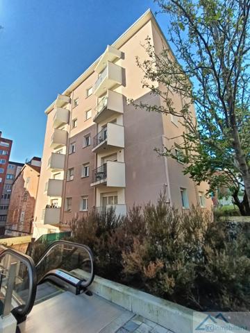 Piso En venta en Puerto Chico, Santander photo 0