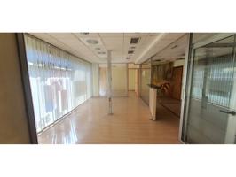 LOCALE EN VENTA EN CENTRO DE MOLLET DEL VALLES photo 0