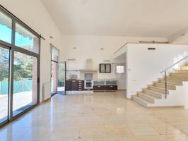 Casa en venta en Vilanova del Vallès photo 0