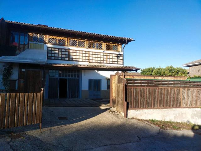 Gran casa en Riezu, con jardín y patio photo 0