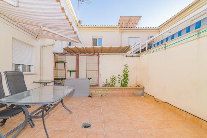 Atención Casa en Venta en Atarfe, Granada photo 0