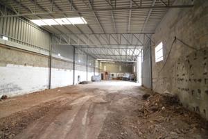 ¡GRAN OPORTUNIDAD! NAVE INDUSTRIAL EN LOJA, UBICACIÓN ESTRATÉGICA! photo 0