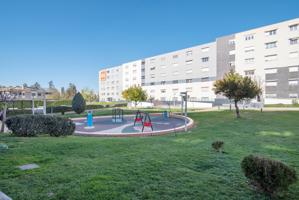PISO de VPO DE TRES DORMITORIOS BAÑO Y ASEO EN NOVOSUR photo 0
