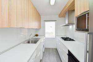 Oportunidad Única! Vivienda Reformada en el Centro de Armilla photo 0