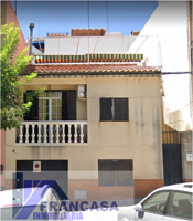 Casa En venta en Zona Oeste Cerca Del Colegio De Educación Infantil Y Primari, Alcalá De Guadaíra photo 0