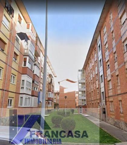 Piso En venta en Cerca De La Plaza De Les Heroines Y Del Ceip Severo Ochoa, Gijón photo 0