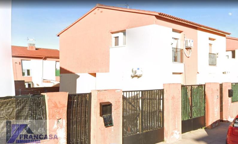 Casa En venta en Cerca Del Campo Municipal San Miguel, Novés photo 0