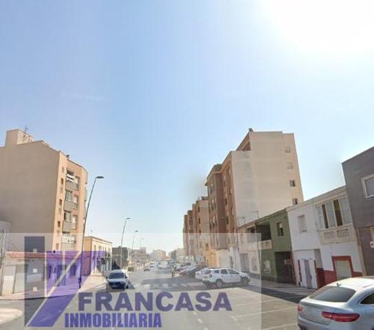 Casa En venta en Cerca De La Plaza Francisco Paquirri, Roquetas De Mar photo 0