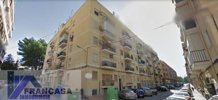 Piso En venta en Cerca De La Plaza Santa Mª De La Cabeza, Villena photo 0