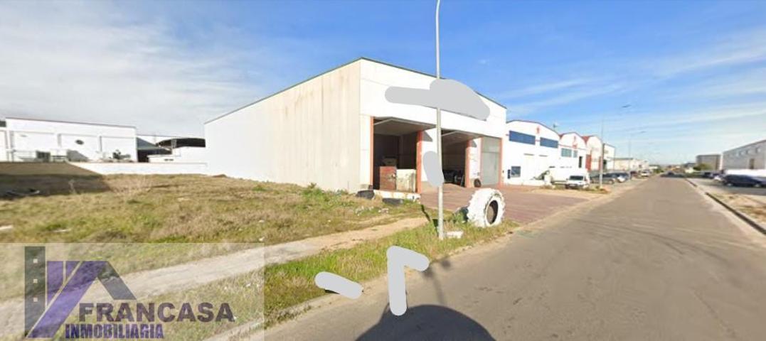 Nave Industrial En venta en En El Polígono Industrial Torrehierro, Talavera De La Reina photo 0