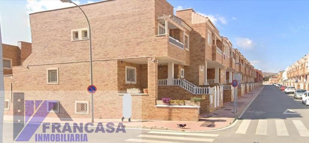 Casa En venta en Cerca Del Parque De Arriba En Villablanca, Almería photo 0