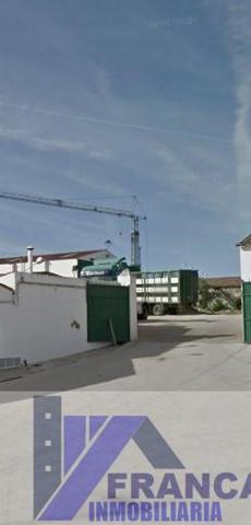 Nave Industrial En venta en Cerca Del Parque Santa Lucía, Brozas photo 0