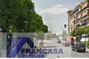 Local En venta en Cerca De La Plaza De Castilla, Antequera photo 0