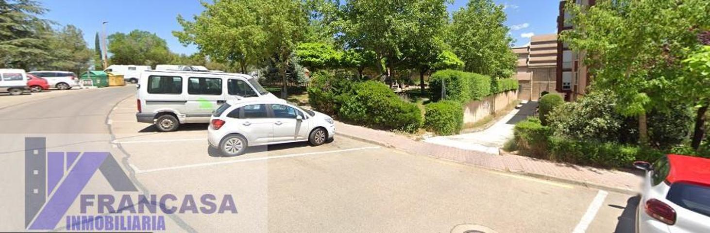 Local En venta en Cerca De La Plaza Reina Sofía, Cuenca photo 0