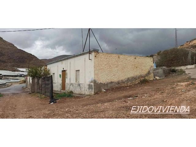 Casa de campo en venta en Barrio Norte photo 0