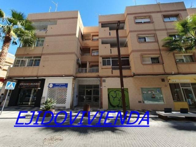 Piso en venta en Centro photo 0