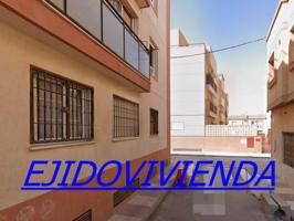 Piso en venta en Centro photo 0