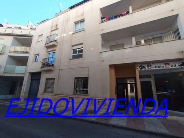 Piso en venta en Centro photo 0