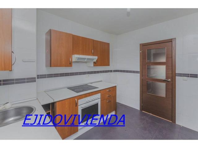 Piso en venta en Centro photo 0