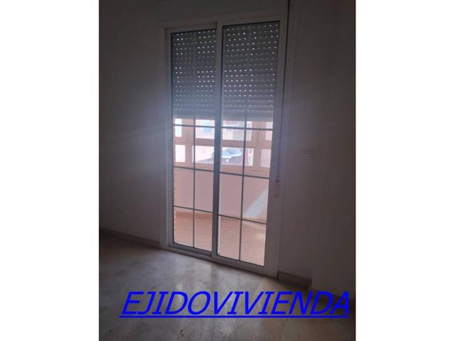 Venta de piso en Adra FLASH photo 0