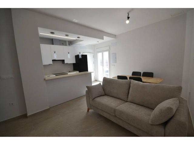 Piso en venta en Conil de la Frontera photo 0