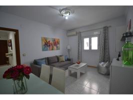 Piso en venta en Conil de la Frontera photo 0