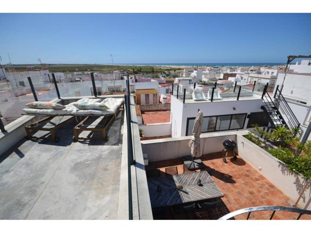 Casa unifamiliar en venta en Conil de la Frontera photo 0
