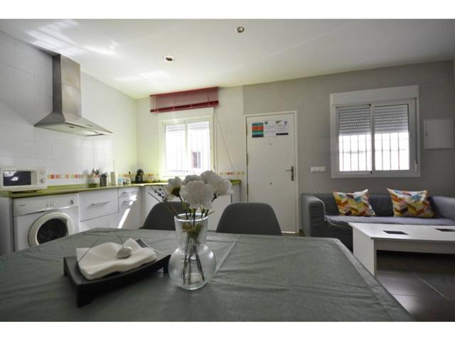 Piso en venta en Conil de la Frontera photo 0