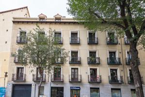 Piso en venta en Madrid de 100 m2 photo 0