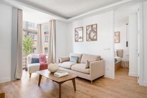 Piso en venta en Madrid de 72 m2 photo 0