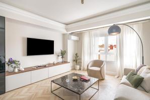 Piso en venta en Madrid de 103 m2 photo 0