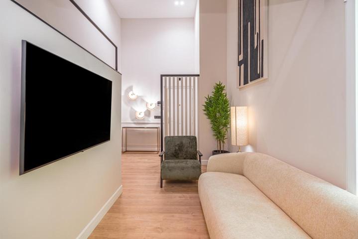 Dúplex en venta en Madrid de 120 m2 photo 0