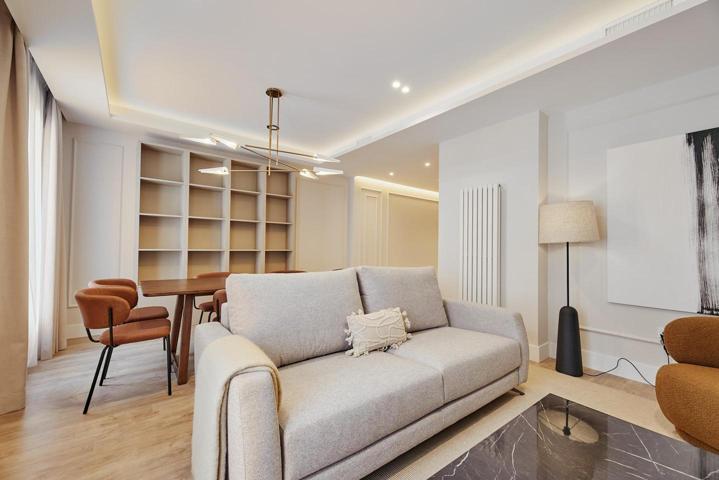Piso en venta en Madrid de 123 m2 photo 0