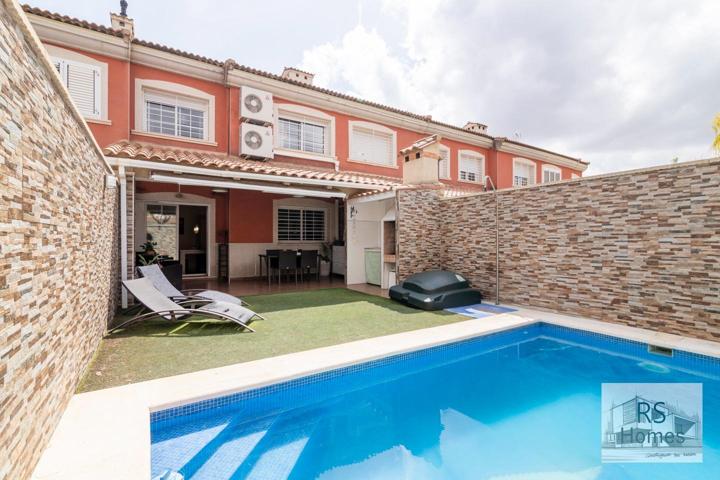 Adosado con piscina independiente en Vista Calderona – La Pobla de Vallbona photo 0