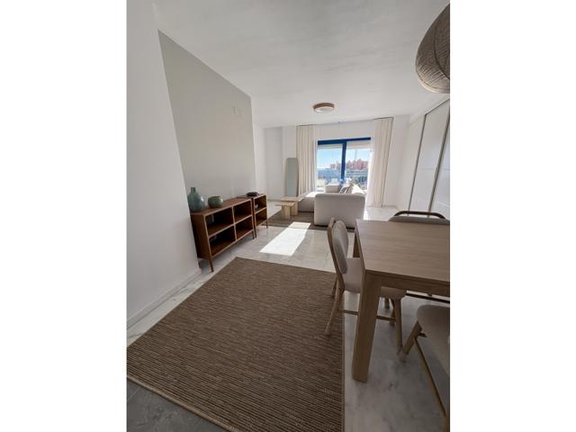 APARTAMENTO CON VISTAS AL MAR COMPLETAMENTE RENOVADO photo 0