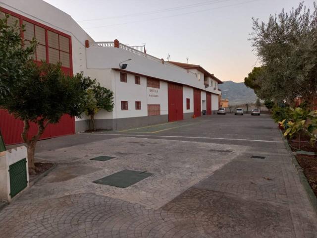 Nave comercial en venta en Dúrcal photo 0