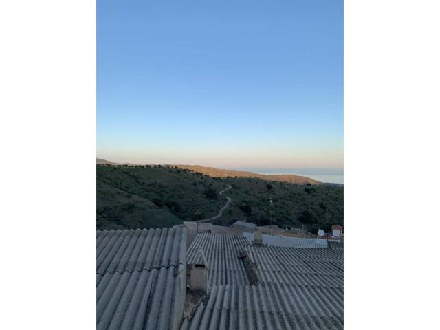 CASA EN ALBONDON photo 0